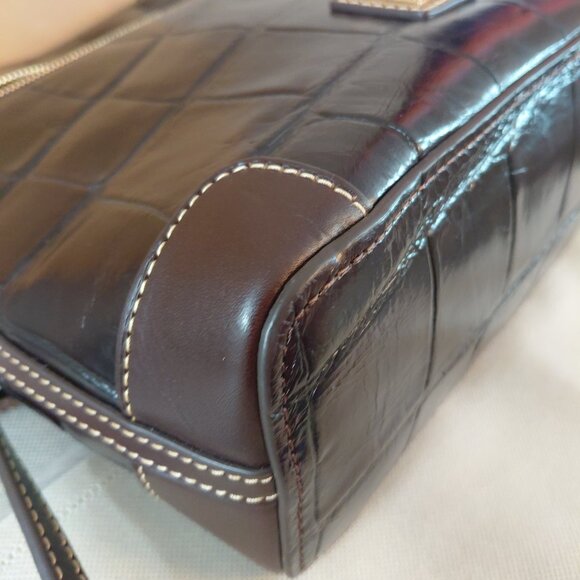 Dooney & Bourke Womens Brown Croc Embossed Adjustable Strap Shoulderbag - Picture 8 of 9